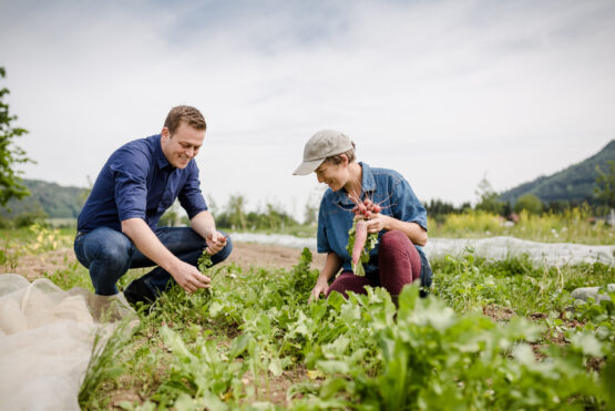 Klima-Landesrat Stefan Kaineder mit Michaela Jancsy (BIO AUSTRIA, Projektleiterin „Appetit auf Zukunft“)