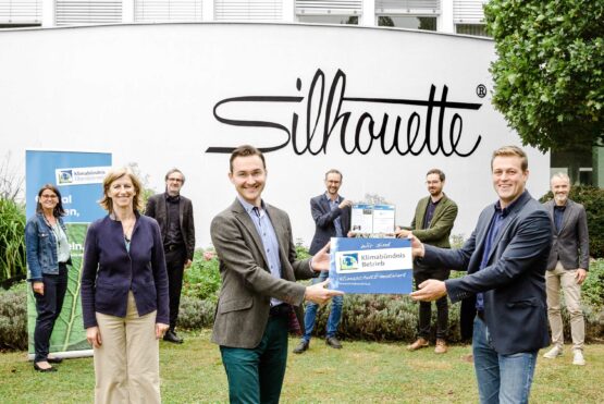 Gerlinde Larndorfer (Bodenbündnis OÖ), Brigitte Reepmaker (Silhouette), COO Thomas Windischbauer (Silhouette), CMO Michael Schmied (Silhouette), Norbert Rainer (Klimabündnis OÖ), Josef Keplinger (Silhouette), Landesrat Stefan Kaineder und Ronald Wipplinger (Klimabündnis OÖ)