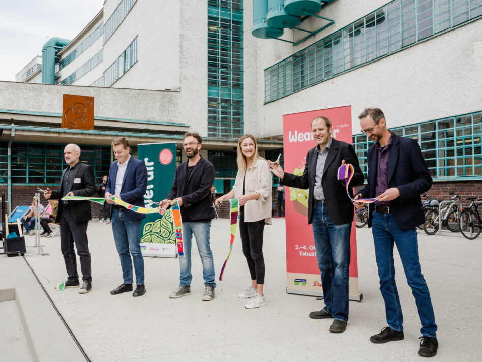 Konrad Rehling (Südwind), LR Stefan Kaineder, Wolfgang Pfoser-Almer (WearFair +mehr), Barbara Gielesberger (Warda Network), René Fischer (GLOBAL 2000), Norbert Rainer (Klimabündnis OÖ) / WearFair / Jürgen Grünwald