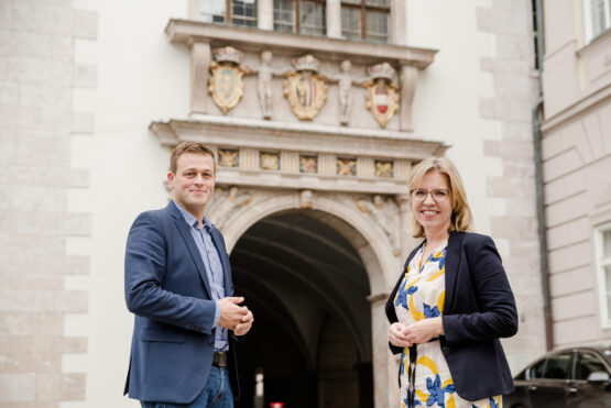 Klimalandesrat Stefan Kaineder mit Klimaschutzministerin Leonore Gewessler (Oktober 2020)