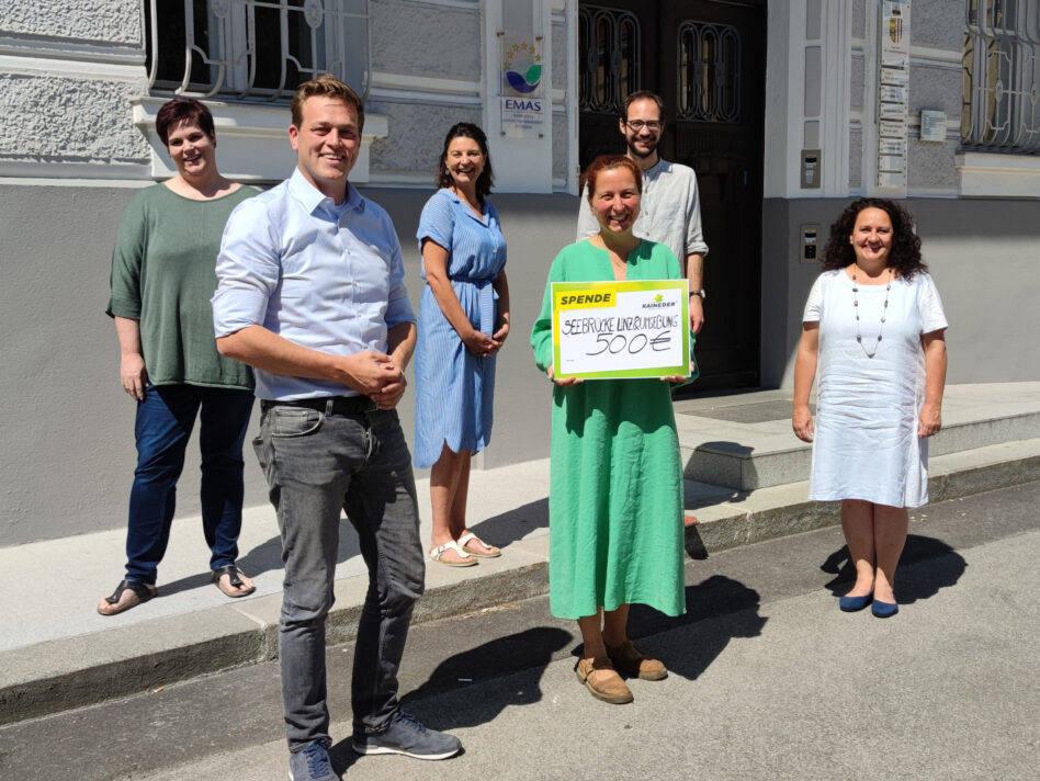 Andrea Mayrwöger, Landesrat Stefan Kaineder, Elisa Roth, Anja Krohmer, Jakob Foissner und Monika Weilguni (v.l.n.r.)