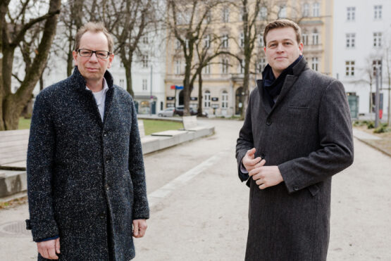 Der Sustainable Finance Experte Mag. Christoph Wurm und Umwelt- und Klimalandesrat Stefan Kaineder kritisieren die „atomare Begrünungsaktion“ der EU-Kommission scharf