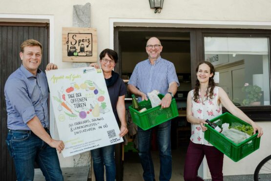 Landesrat Stefan Kaineder besucht die FoodCoop in Andorf