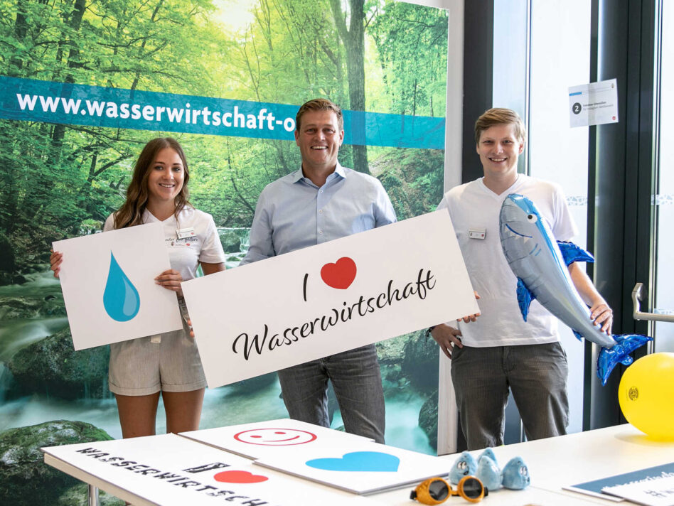 Umwelt- und Klima-Landesrat Stefan Kaineder freut sich über den großen Andrang bei Water for Future