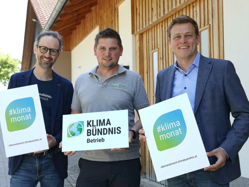 Am 1. Juni wurde der Klaus Ketter (Mitte) mit seinem Betrieb KESCON nun feierlich durch Klima-Landesrat Stefan Kaineder und Klimabündnis Geschäftsführer Norbert Rainer ins Klimabündnis-Netzwerk aufgenommen.