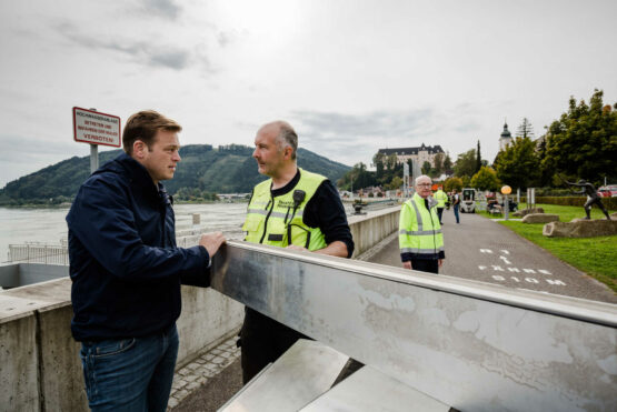 Kaineder bei der Großübung Donauhochwasser in Grein 2022