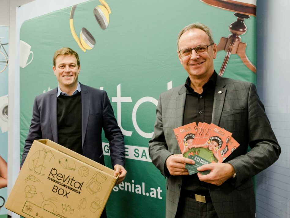 Umwelt- und Klima-Landesrat Stefan Kaineder mit Landesabfallverband-Vorsitzendem Bgm. Roland Wohlmuth