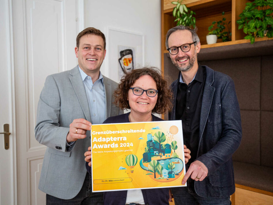 Umwelt- und Klima-Landesrat Stefan Kaineder, Karen Gilhofer und Norbert Rainer (beide Klimabündnis OÖ).