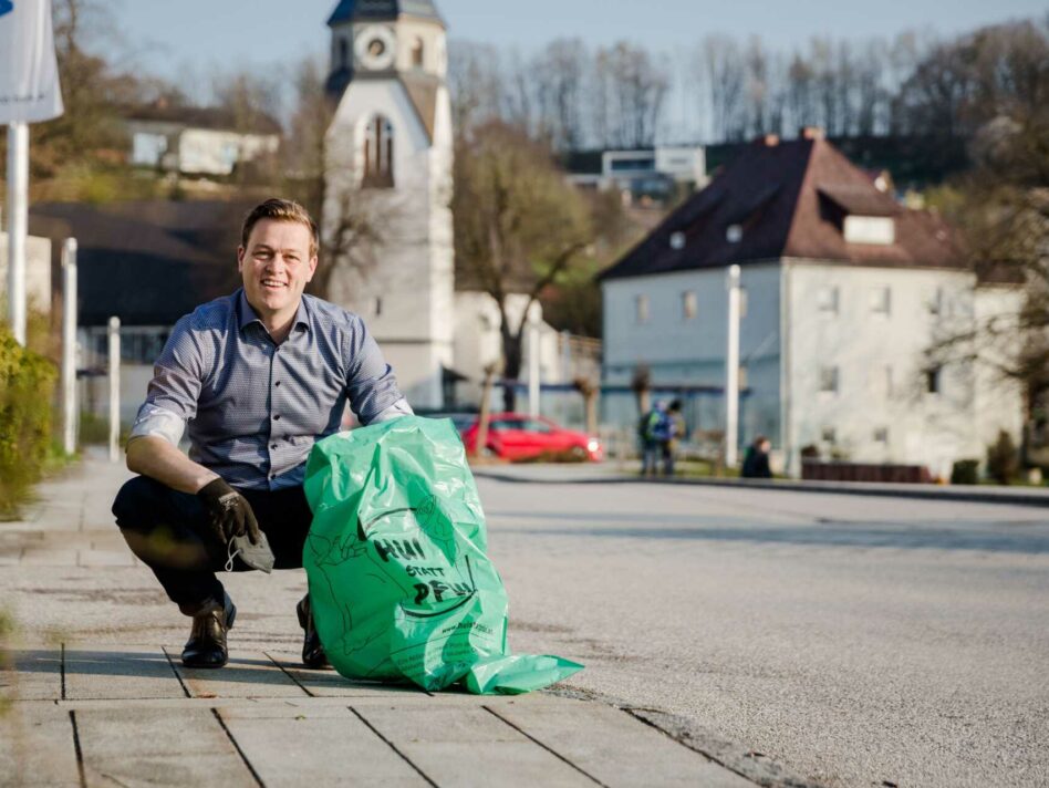 Umwelt- und Klima-Landesrat freut sich über mehr als 43.000 fleißige Müllsammler/innen in Oberösterreich.