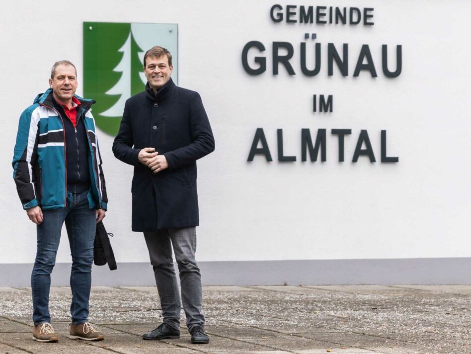 Bgm. Klaus Kramesberger und Landesrat Stefan Kaineder Seite an Seite gegen Lichtverschmutzung.