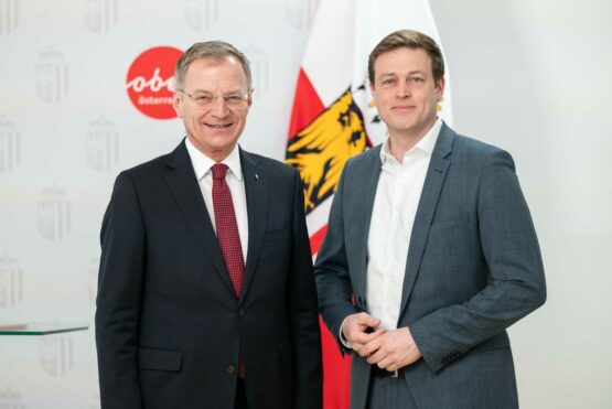 Landeshauptmann Thomas Stelzer und Landesrat Stefan Kaineder präsentierten das aktuelle Hochwasserschutzprogramm für Oberösterreich.