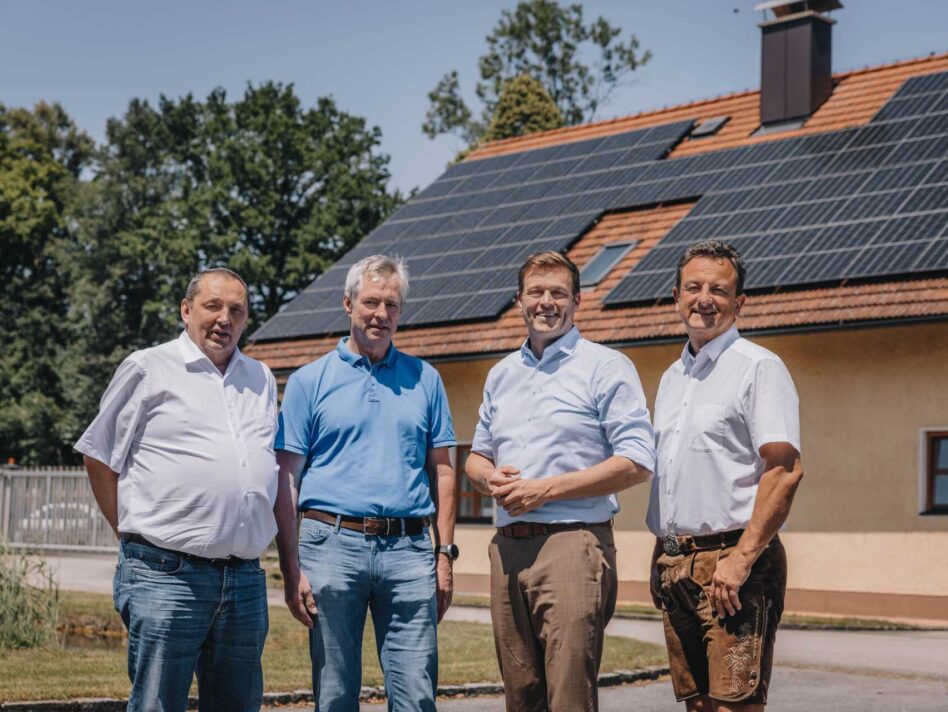 v.l.: Bgm. Bernhard Winkler-Ebner, RHV-Geschäftsführer Karl Braunsberger, Landesrat Stefan Kaineder und Bgm. Horst Hufnagl.