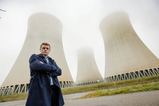 Umwelt- und Klima-Landesrat Stefan Kaineder fordert Umweltminister Totschnig zum Handeln auf – Atomkraft darf nicht als nachhaltig eingestuft werden.