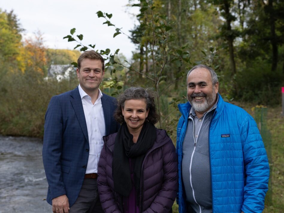 Umwelt- und Klima-Landesrat Stefan Kaineder, Direktorin Dipl.Ing. Daniela König und Gewässerbezirks-Leiter Dipl.Ing. Josef Mader.