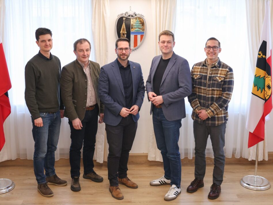 v.l.: Martin Schott, Franz Schögl, Bgm. Martin Pelzer, LR Stefan Kaineder und Alexander Strobl