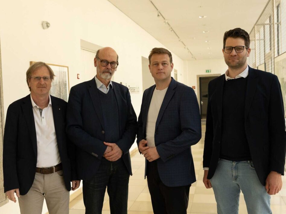 v.l.: Ing. Heinz Waltenberger, Univ.-Prof. DI Dr. techn. Franz Josef Maringer, Umwelt- und Klima-Landesrat Stefan Kaineder und Ing. Wolfgang Piermayr, MA