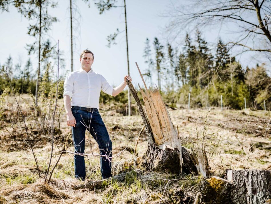 Umwelt- und Klima-Landesrat Stefan Kaineder warnt vor zunehmender Trockenheit durch den Klimawandel und fallenden Grundwasserkörpern in Oberösterreich