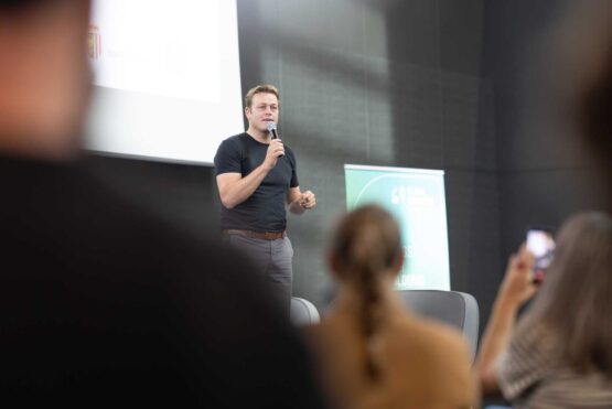 Der 6. Jugendklimagipfel in der Kepler Hall stand unter dem Motto „Re:Think – Re:Use – Re:Design“ und war ein voller Erfolg.